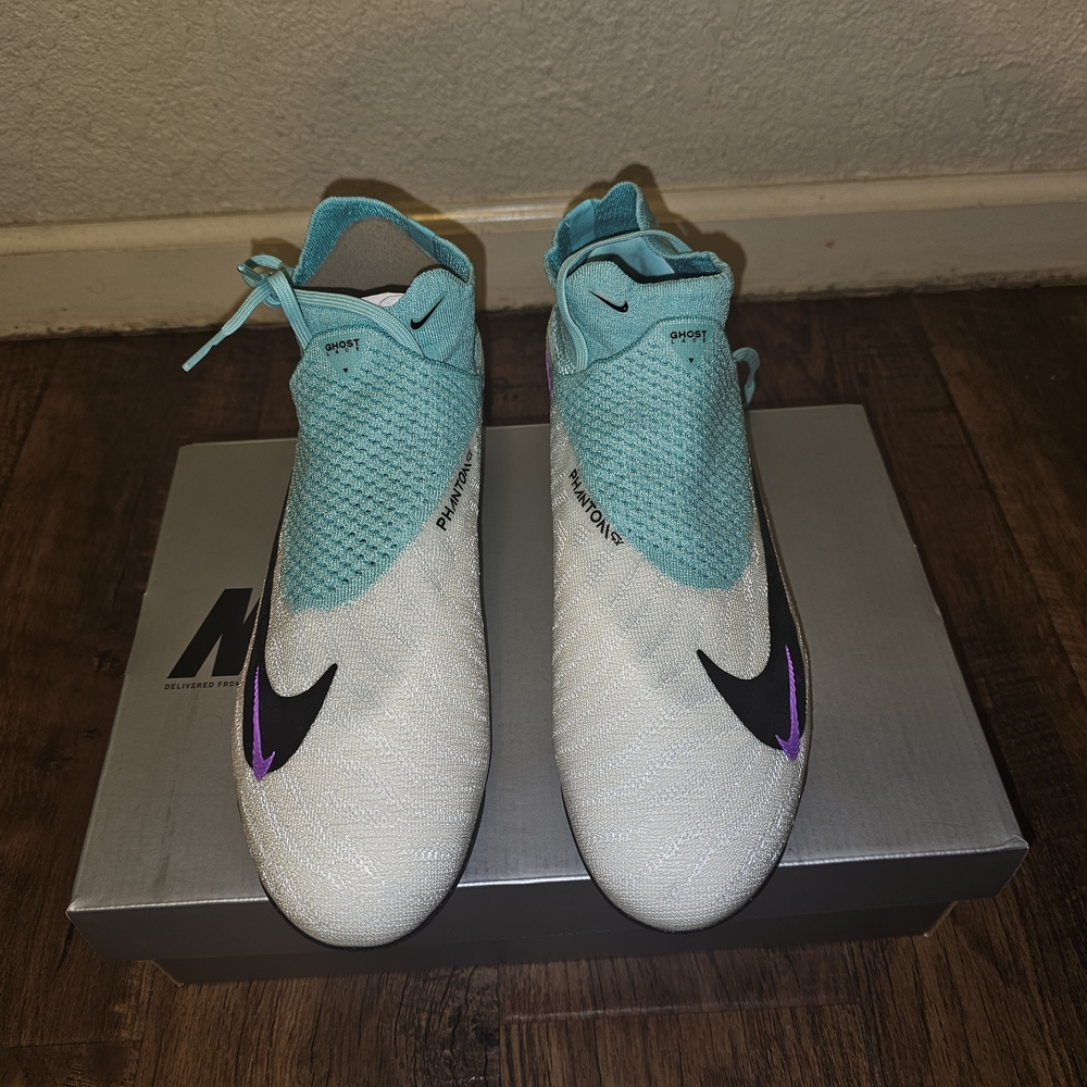 Nike Phantom GX Elite FG in Gray